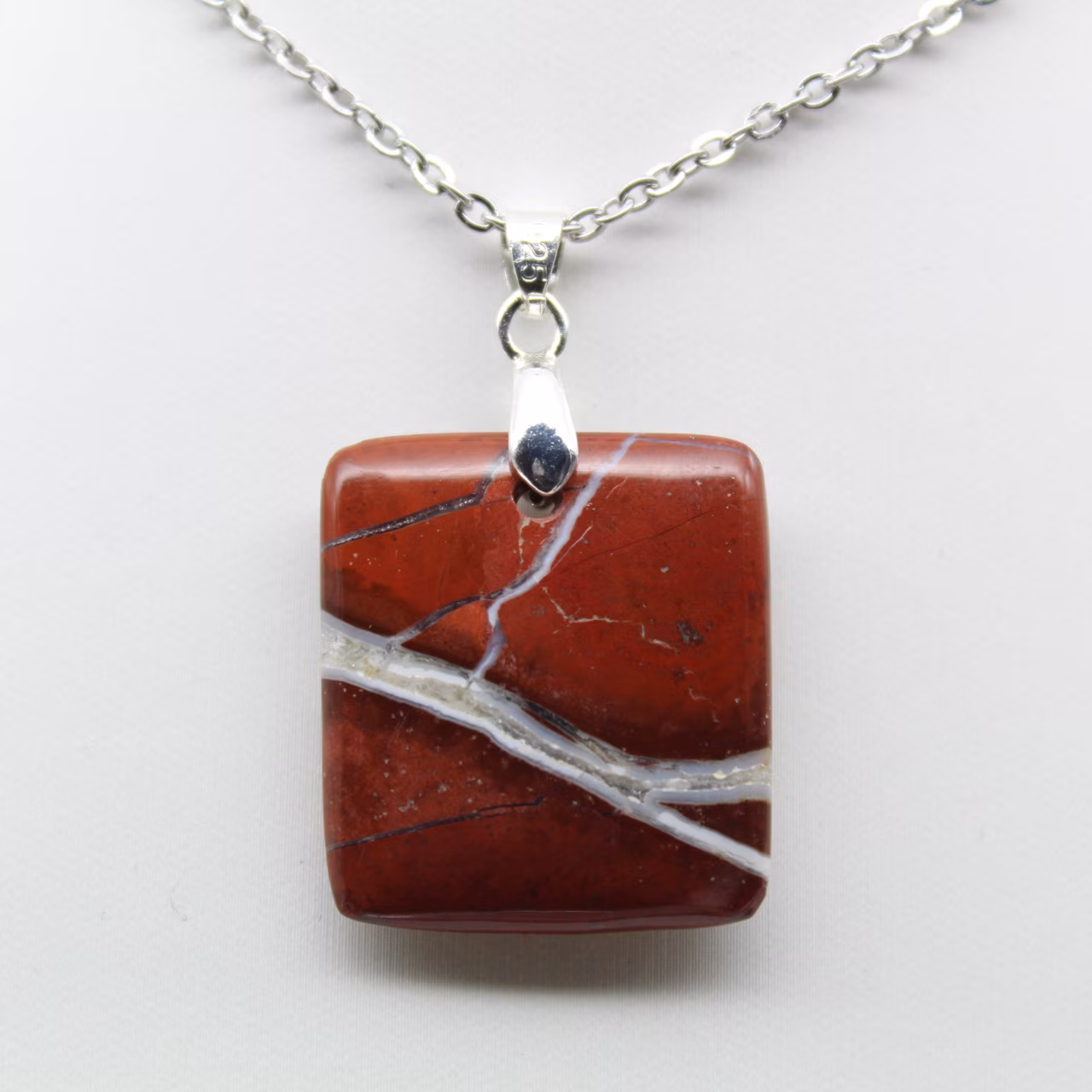 Diaspro rosso lucidato del Madagascar