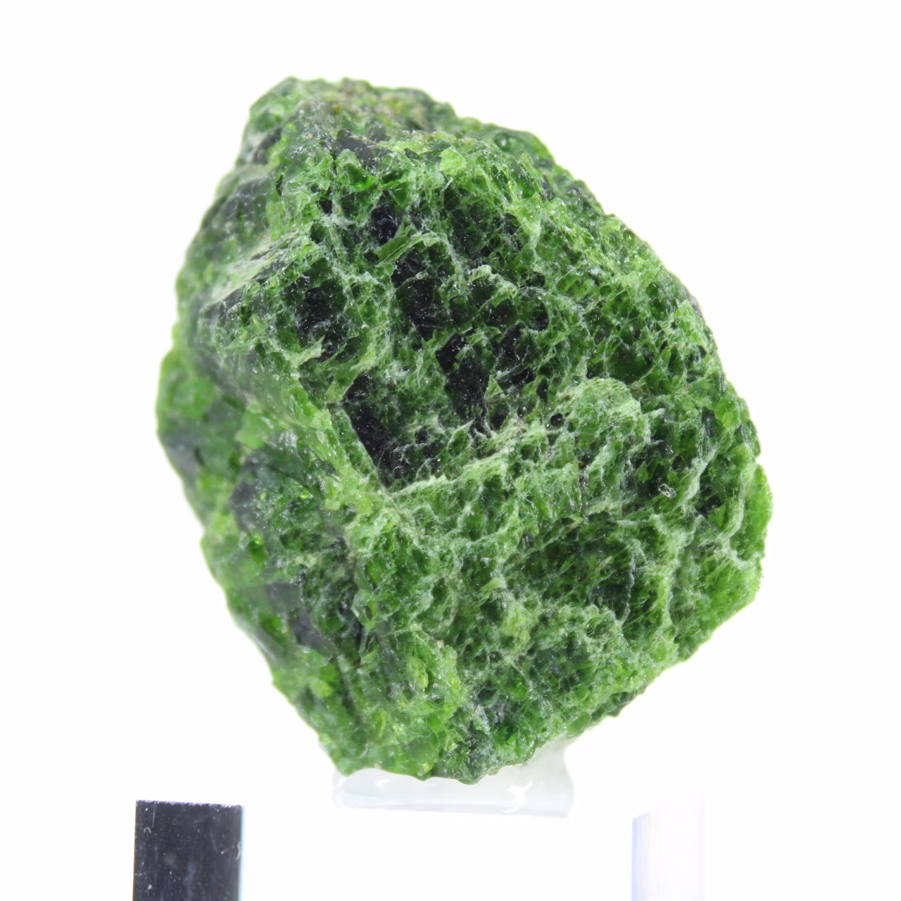 cromediopside grezzo su supporto, silicato verde proveniente dalla Finlandia, 60 g
