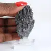 Cyanite noire du Brésil, pièce brute sur support acrylique 30 g - 1