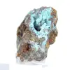 Brocantite grezza, pietra da collezione proveniente dal Cile, su una base. - 0