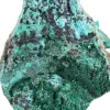 Brochantite cilena: esemplare grezzo su base elegante - 5