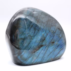 Forma Libera Minerale Labradorite Levigata del Madagascar