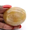 Ciottolo di quarzo giallo del Madagascar, esemplare levigato - 2