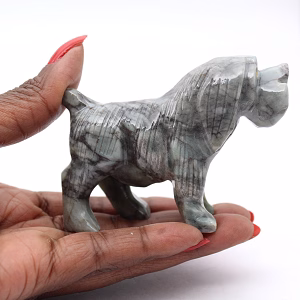 Cane in steatite: oggetto animalier scolpito della Bolivia